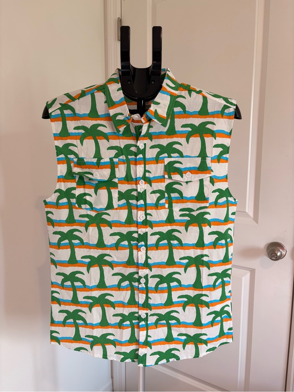 Sleeveless Palm-Print Button-Down Shirt